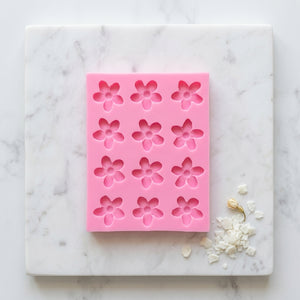 12 Cavity Flower Mould – front view